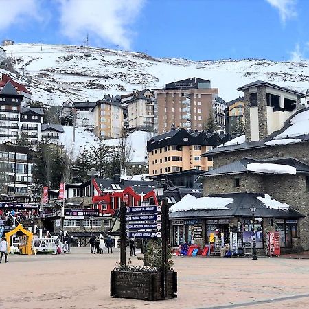 Ski Plaza Sierra Nevada&Zona Baja Exterior foto