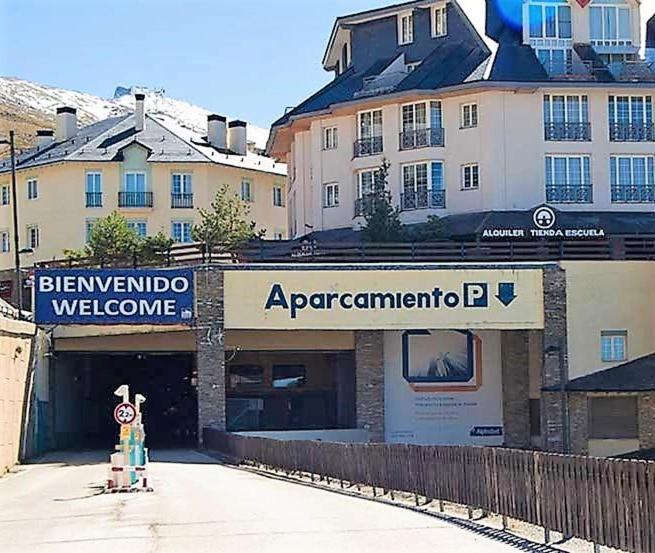 Ski Plaza Sierra Nevada&Zona Baja Exterior foto