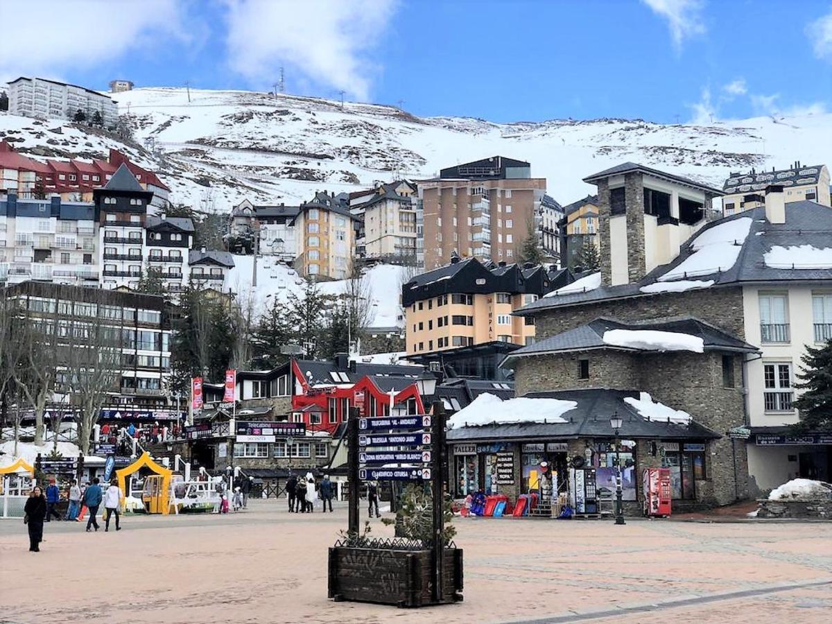 Ski Plaza Sierra Nevada&Zona Baja Exterior foto
