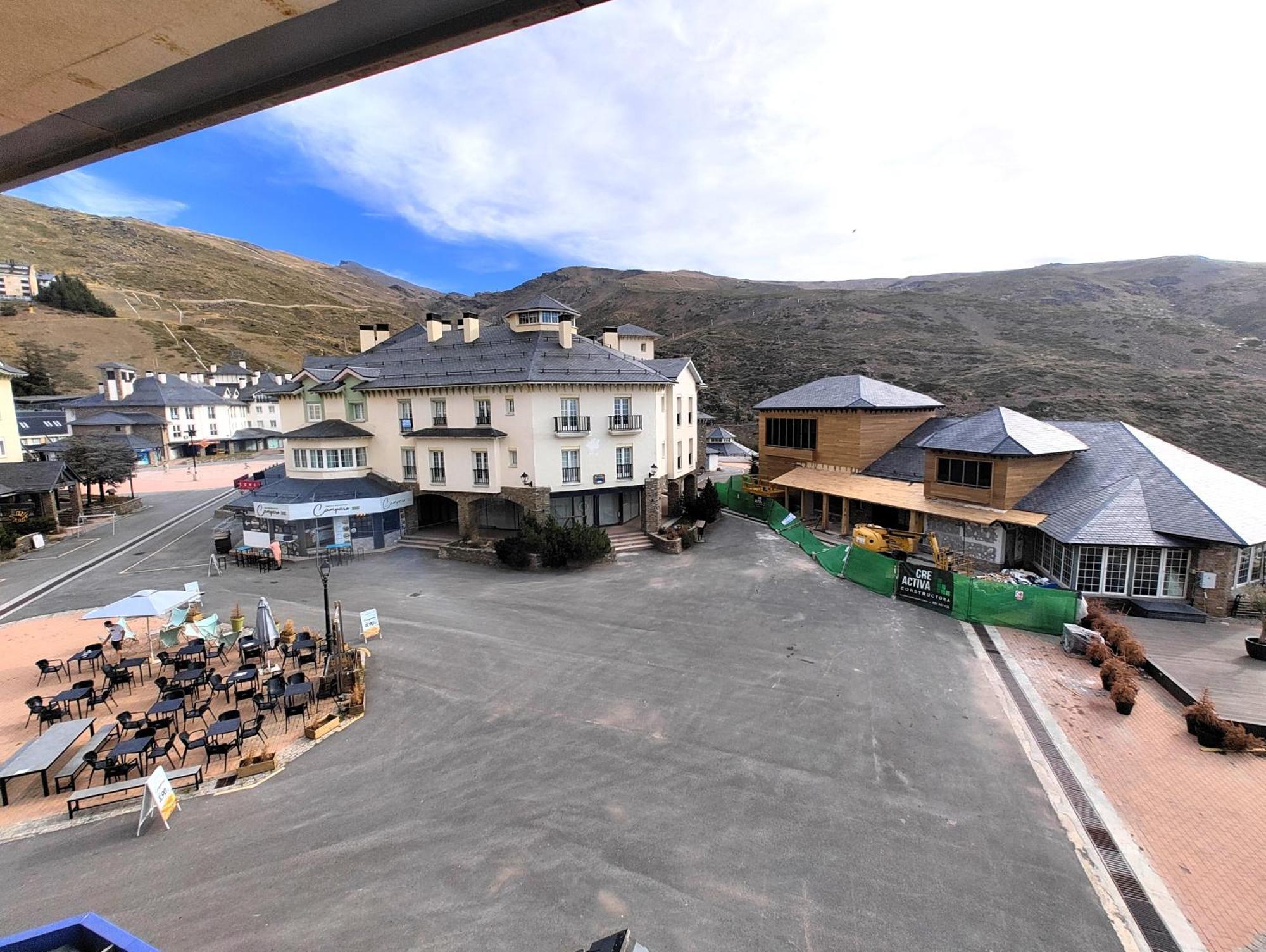 Ski Plaza Sierra Nevada&Zona Baja Exterior foto