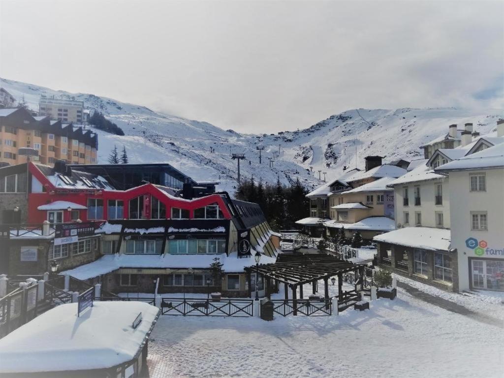Ski Plaza Sierra Nevada&Zona Baja Exterior foto
